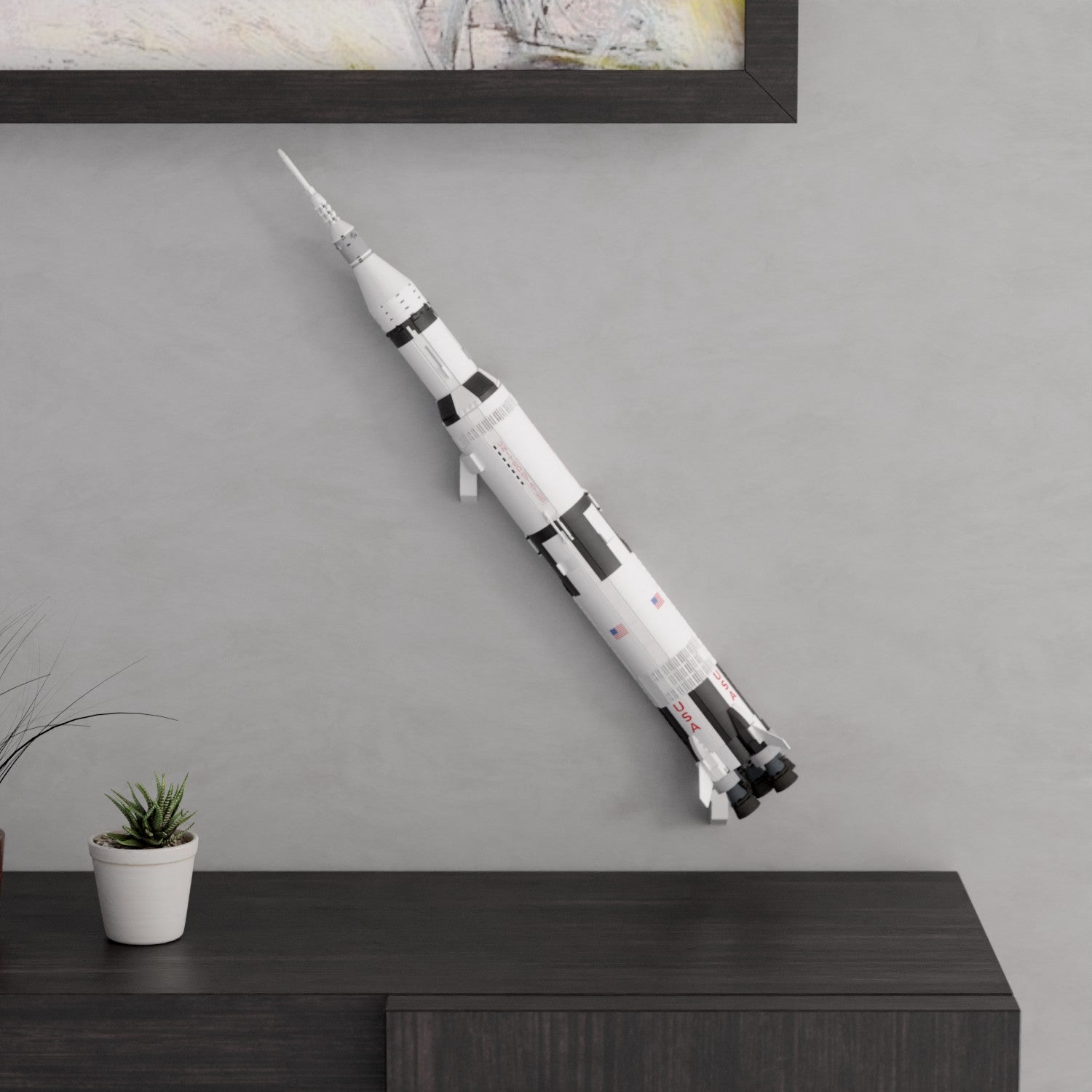 Wandhalterung kompatibel mit LEGO 92176 NASA Apollo im 55 ° Winkel